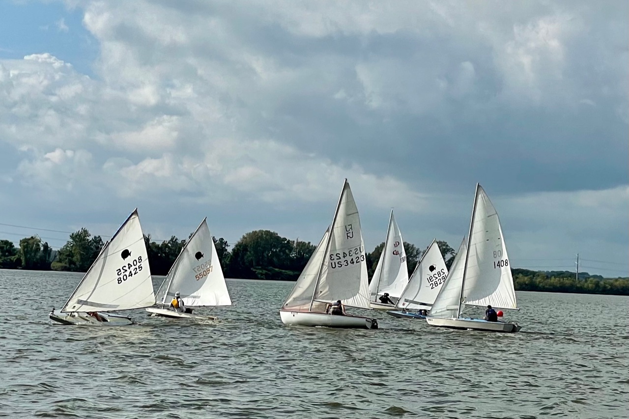 sailboat racing